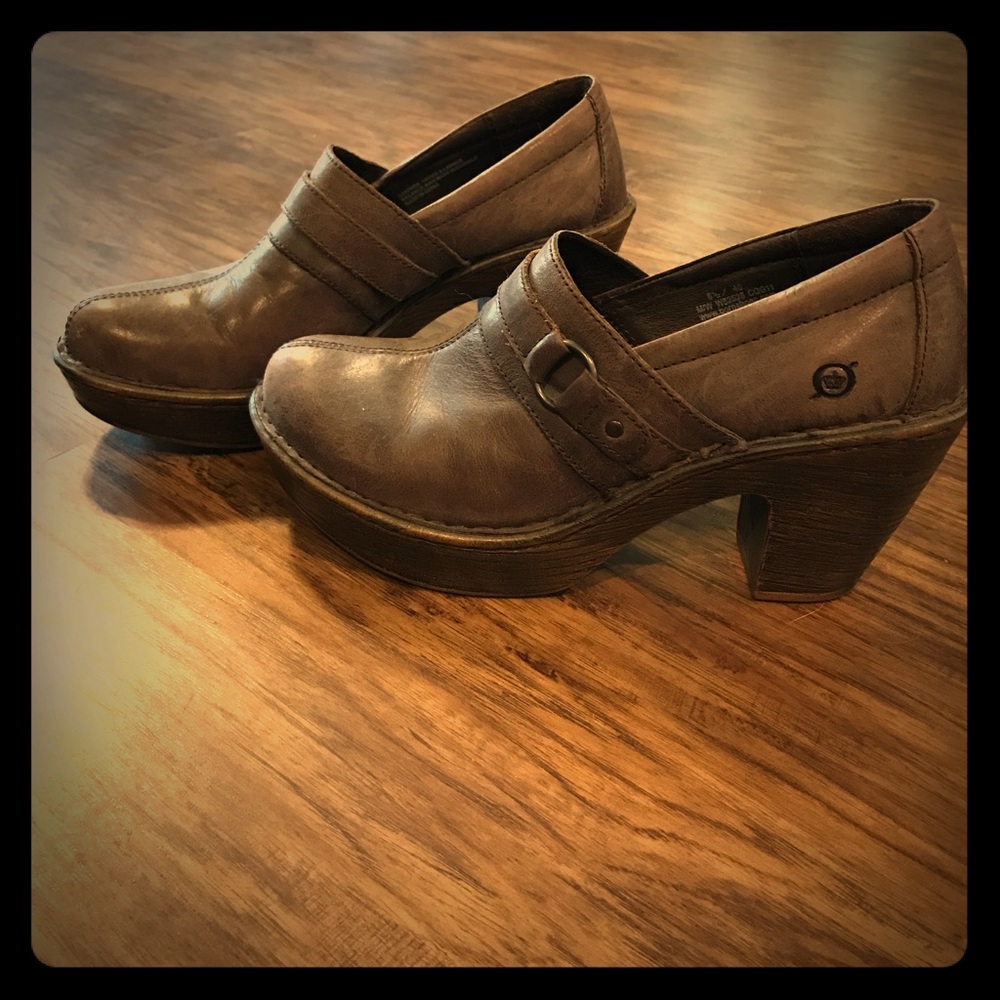 Born clog style shoes brown leather size 8.5